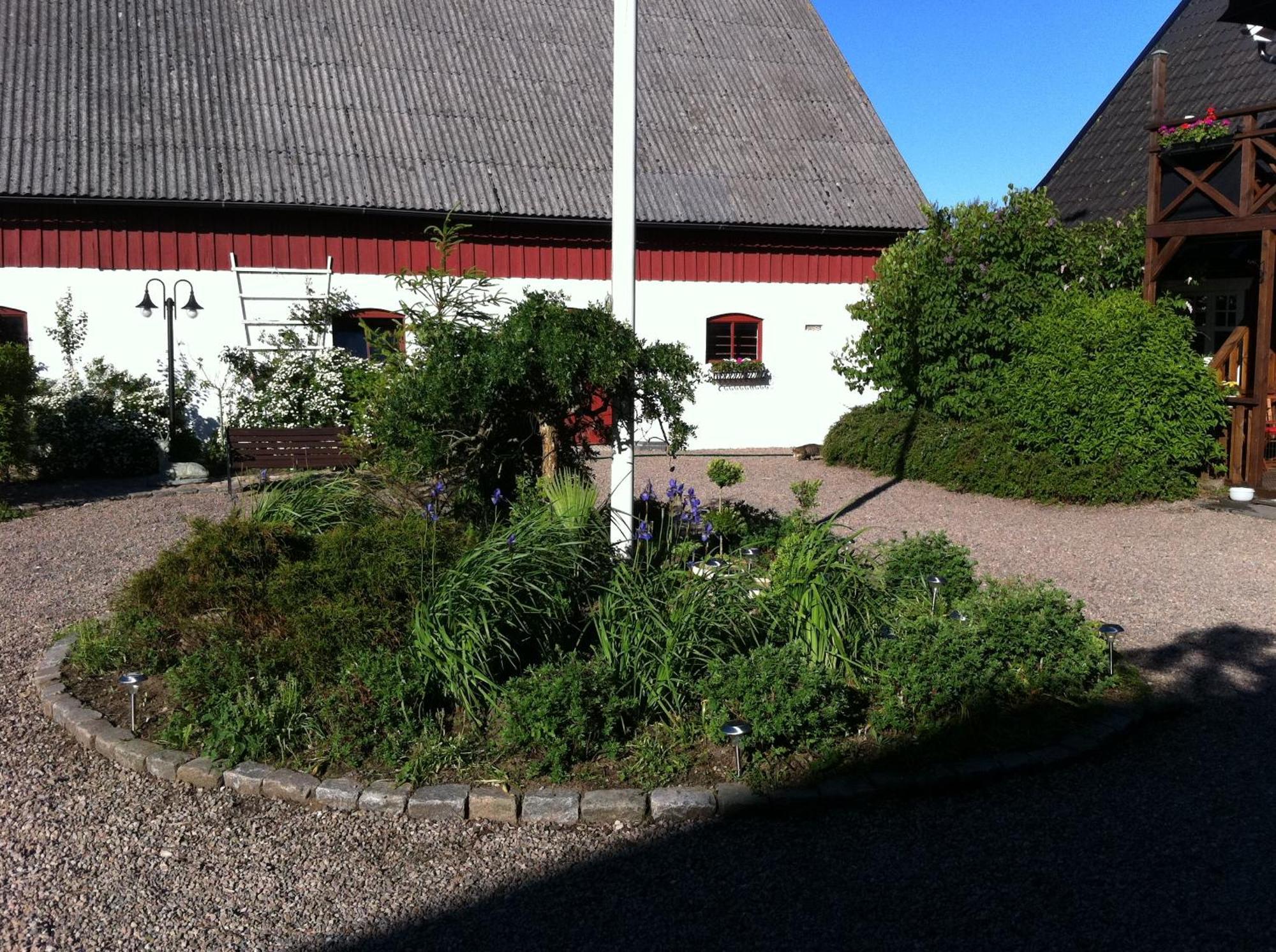 Mattisgarden Bed & Breakfast Östra Ljungby Exterior foto
