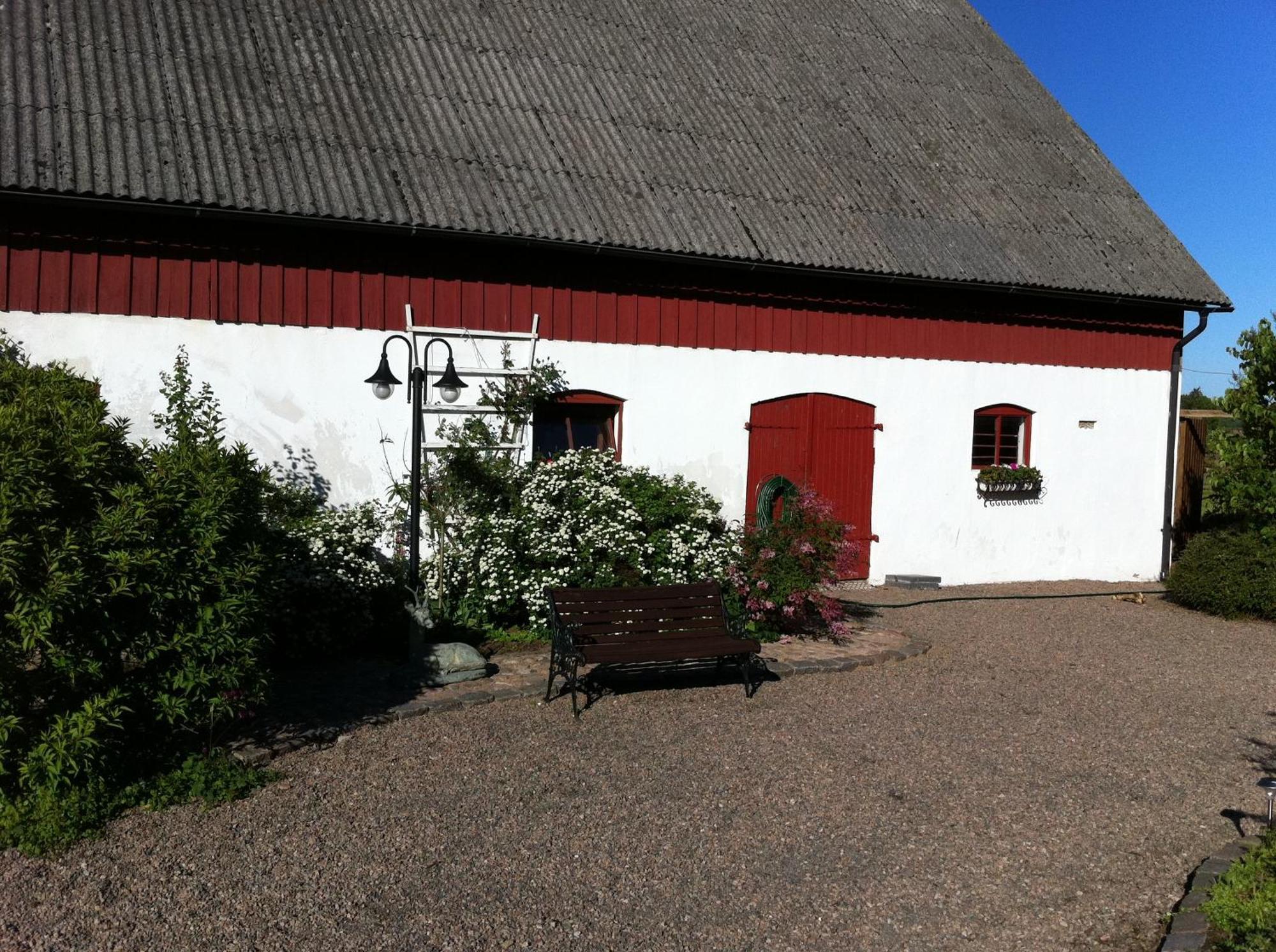 Mattisgarden Bed & Breakfast Östra Ljungby Exterior foto