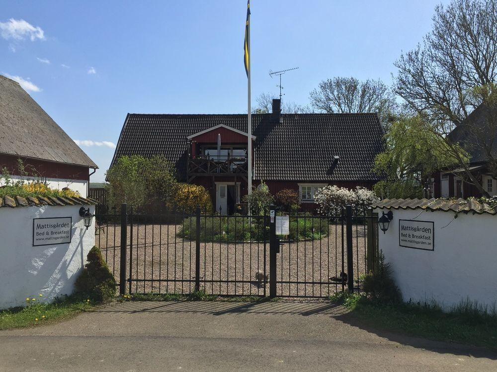 Mattisgarden Bed & Breakfast Östra Ljungby Exterior foto
